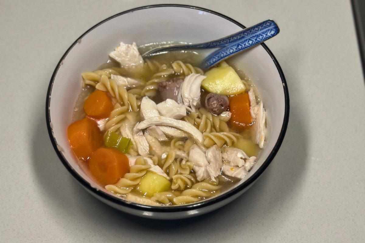 Asian-Inspired High-Protein Chicken & Vegetable Pasta Soup